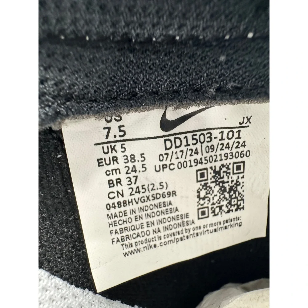 Nike Dunk Low Womens 7.5 Black White Panda Sneakers DD1503-101 Casual Shoes